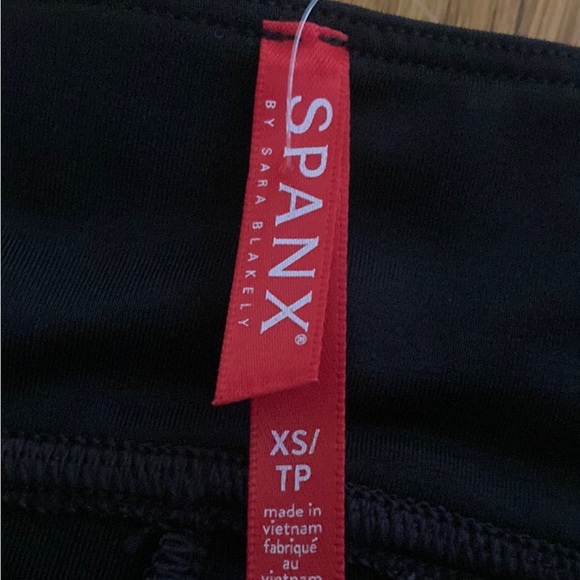 NWT SPANX Faux Leather Bike Shorts Black Metallic Snake Print Size XS - Picture 8 of 13